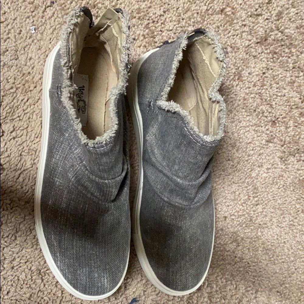 Gray Ankle Shoes by Very G